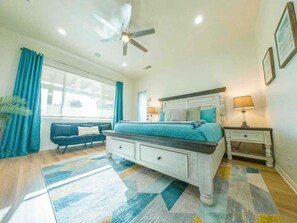 4 bedrooms, desk, iron/ironing board, travel cot