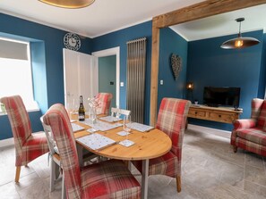 Réfrigérateur, lave-vaisselle, bouilloire électrique, grille-pain