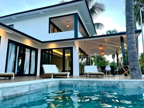 Vila Nova de Luxo, Piscina, Praia de Kitesurf