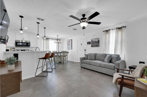 Friendly priced two-bedroom, two-bathroom apartment. Long-term stays accepted