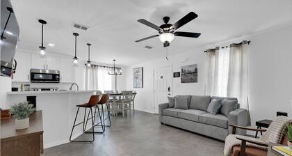 Friendly priced two-bedroom, two-bathroom apartment. Long-term stays accepted