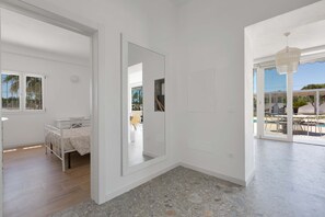 4 quartos, ferros/tábuas de passar roupa