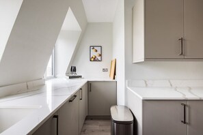 Exterior - The St Johns Wood Classic - Snazzy 2bdr Flat (London)