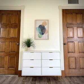Interior - Spacious 2bed 1.5bath, 5min. drive to Rancho Bernardo Inn, Clubhouse, Starbucks! (San Diego)