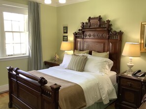 Rom – superior, hageutsikt | Italienske Frette-laken, sengetøy av topp kvalitet og dundyner