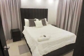 3 Schlafzimmer, Reisekinderbett, kostenloses WLAN