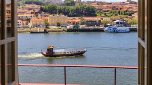 View from property - Purple Oporto Home River Front - Ribeira (Vila Nova de Gaia)