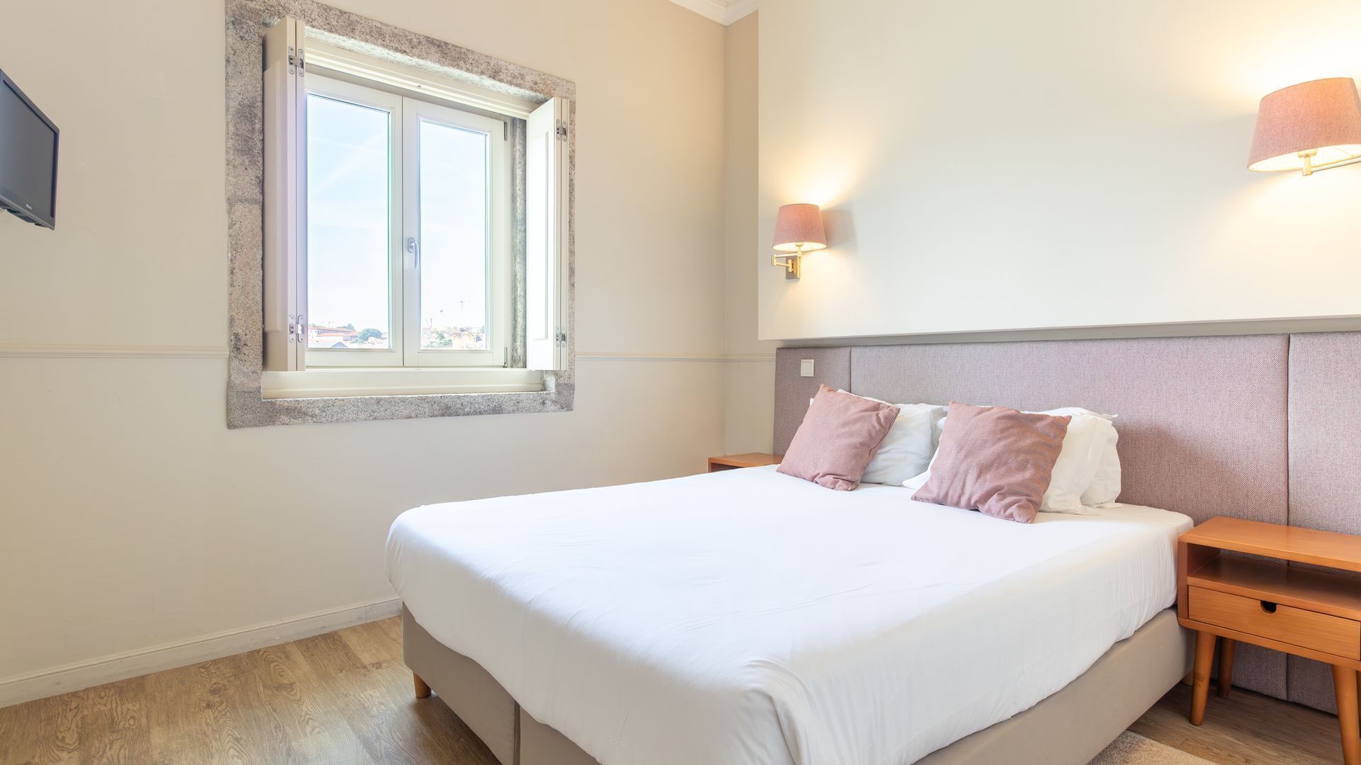 1 Schlafzimmer, Reisekinderbett, kostenloses WLAN, Bettwäsche