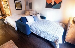 In-room safe, iron/ironing board, free WiFi, bed sheets