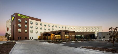 Wyndham Garden Winnipeg Airport - Image 14