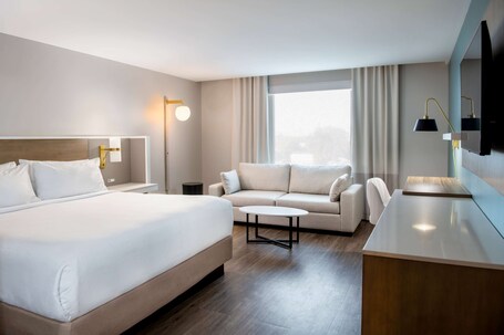 Wyndham Garden Winnipeg Airport - Image 29