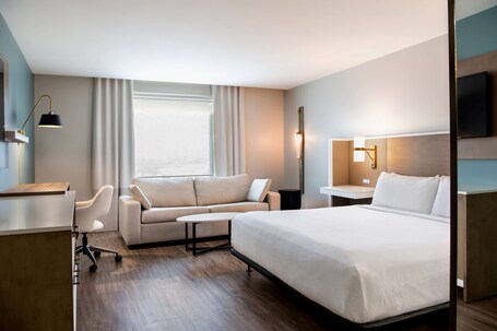 Wyndham Garden Winnipeg Airport - Image 8