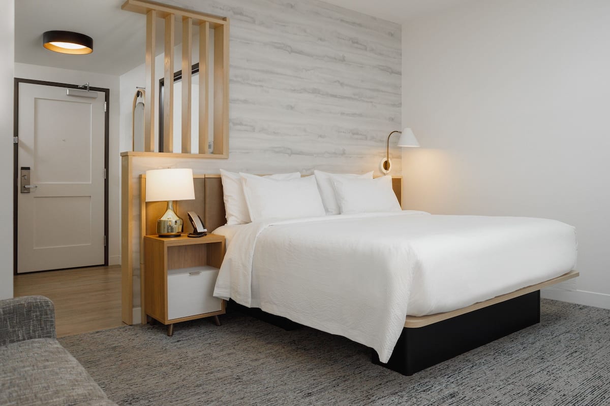 Desk, laptop workspace, soundproofing, bed sheets