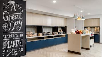 Desayuno continental incluido todos los días