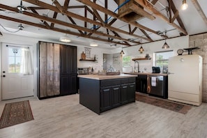 冰箱、烤箱、炉灶、洗碗机