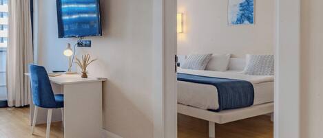 家庭公寓, 1 間臥室 | 起居區 | 42-吋電視,提供數位頻道