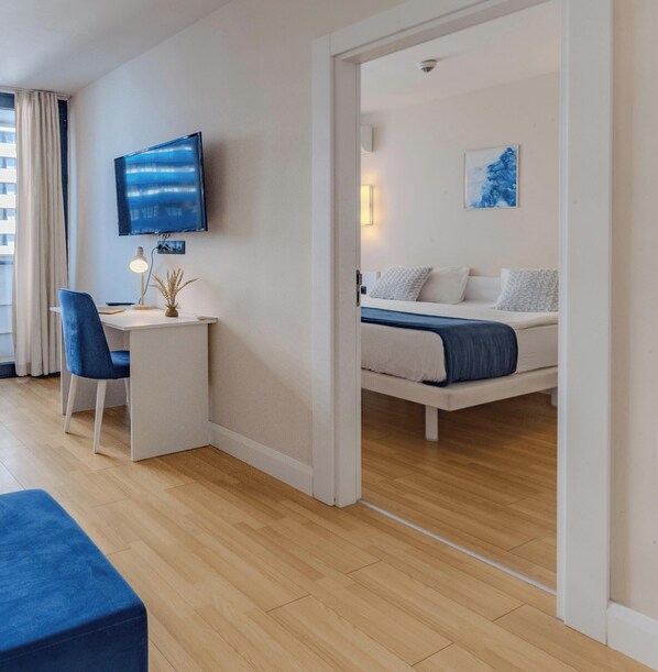 Family Apartment, 1 Bedroom | Living area | 42-inch TV with digital channels - ORBI CITY Hotel Sea View (Batumi)