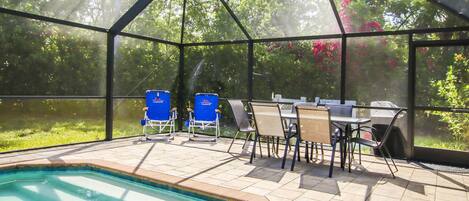 Udendørs pool, opvarmet pool