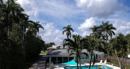 Boat Park Bungalow with heated Pool