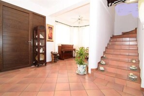 Living area - 4 Bedroom Villa With Private Pool Near Beach (Oroklini)