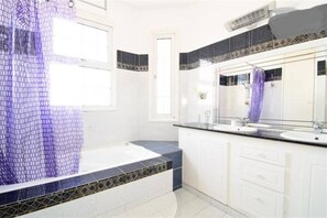 Villa, Mehrere Betten | Innenbereich
