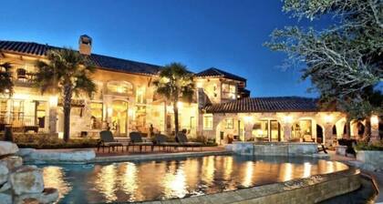 Panoramic Views! 180' of Lake Travis - ACL weekend 2 available