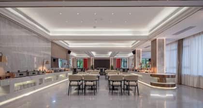 Yichang Xiazhou Yiling Hotel (Jiefang Road Pedestrian Street, Yanjiang Avenue)