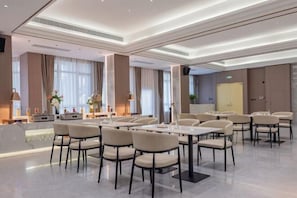 Restaurant - Yichang Xiazhou Yiling Hotel (Jiefang Road Pedestrian Street, Yanjiang Avenue) (Yichang)