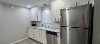 💥HUGE, PRIVATE, 3 BEDROOM/1 BATH NEAR PLU & JBLM💥