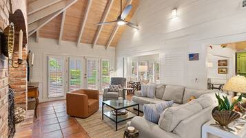 TV connectée, cheminée