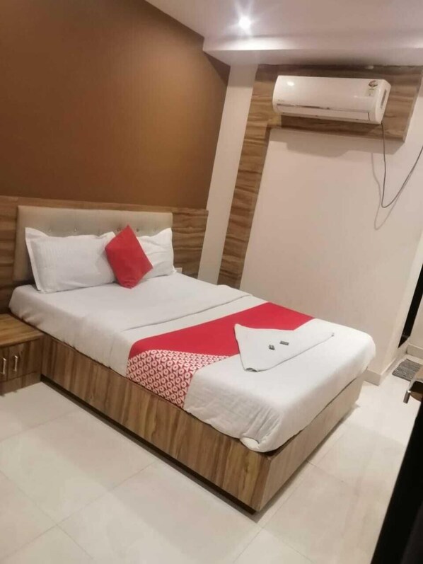 Deluxe Single Room | Free WiFi - HOTEL RUBY (Mumbai)