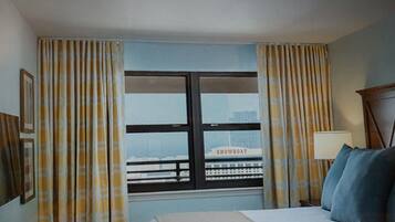 1 chambre, fer et planche Ă repasser, Wi-Fi, draps fournis