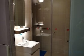 Bathroom - Jinjiang Inn Select (Sheyang Xingfu Huacheng) (Sheyang)