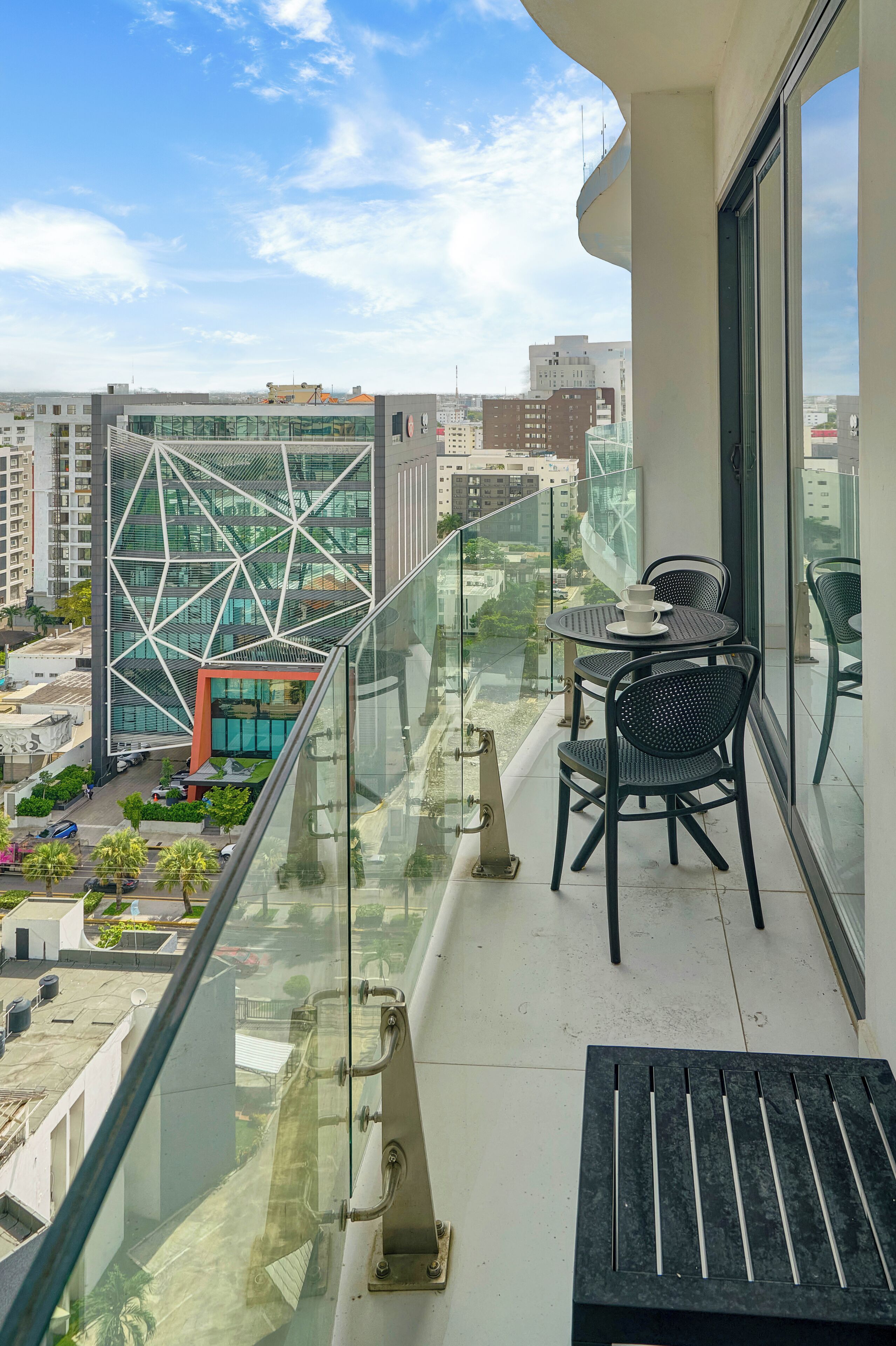 Executive Room, 1 Bedroom, Non Smoking, City View | Balcony