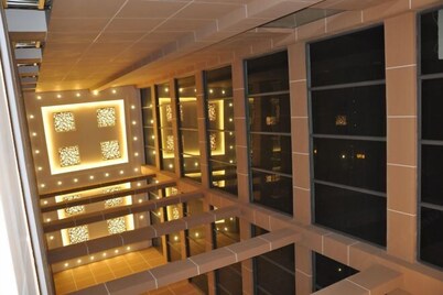 Qingtian Boutique Hotel (Zhaotong Fengxia Road)