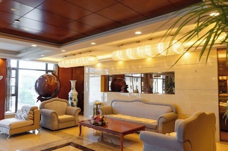 Interior. Qingtian Boutique Hotel (Zhaotong Fengxia Road)