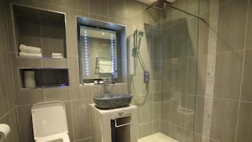 Luxury Room, 1 King Bed | Bathroom | Shower, rainfall showerhead, free toiletries, hair dryer