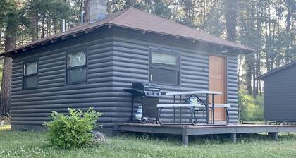 Horse Creek Resort - Cabin 4