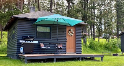 Horse Creek Resort - Cabin 4