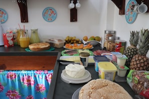 Desayuno buffet incluido todos los días