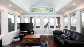 Smart TV, fireplace, foosball, stereo