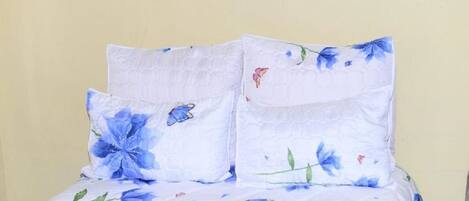 1 bedroom, iron/ironing board, free WiFi, wheelchair access