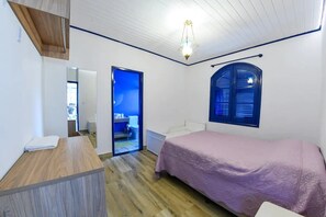 5 habitaciones, escritorio, tabla de planchar con plancha y wifi gratis 