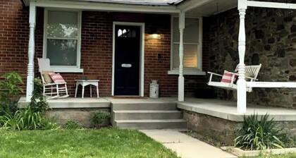 CHARMING 1870 Three bedroom FARMHOUSE