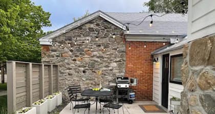 CHARMING 1870 Three bedroom FARMHOUSE