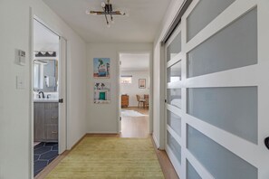 3 bedrooms, free WiFi, bed sheets - Poolside at Panorama (Palm Desert)
