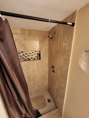 Shower, bidet - Waterfront lovely apartment (Miami)