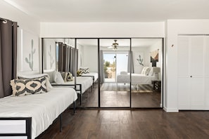 Casa, varias camas, acceso a la alberca, vista a la montaña | 3 habitaciones, wifi gratis y ropa de cama