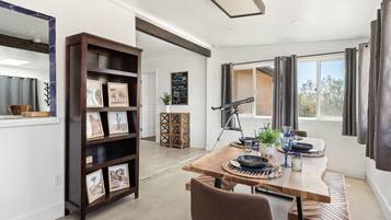 House, Multiple Beds, Pool Access, Mountain View | Private kitchen | Fridge, microwave, oven, stovetop