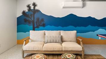 House, Multiple Beds, Pool Access, Mountain View | Living room | 40-inch TV with digital channels